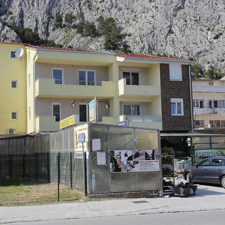 Apartments With A Parking Space Omis - 10362 외부 사진
