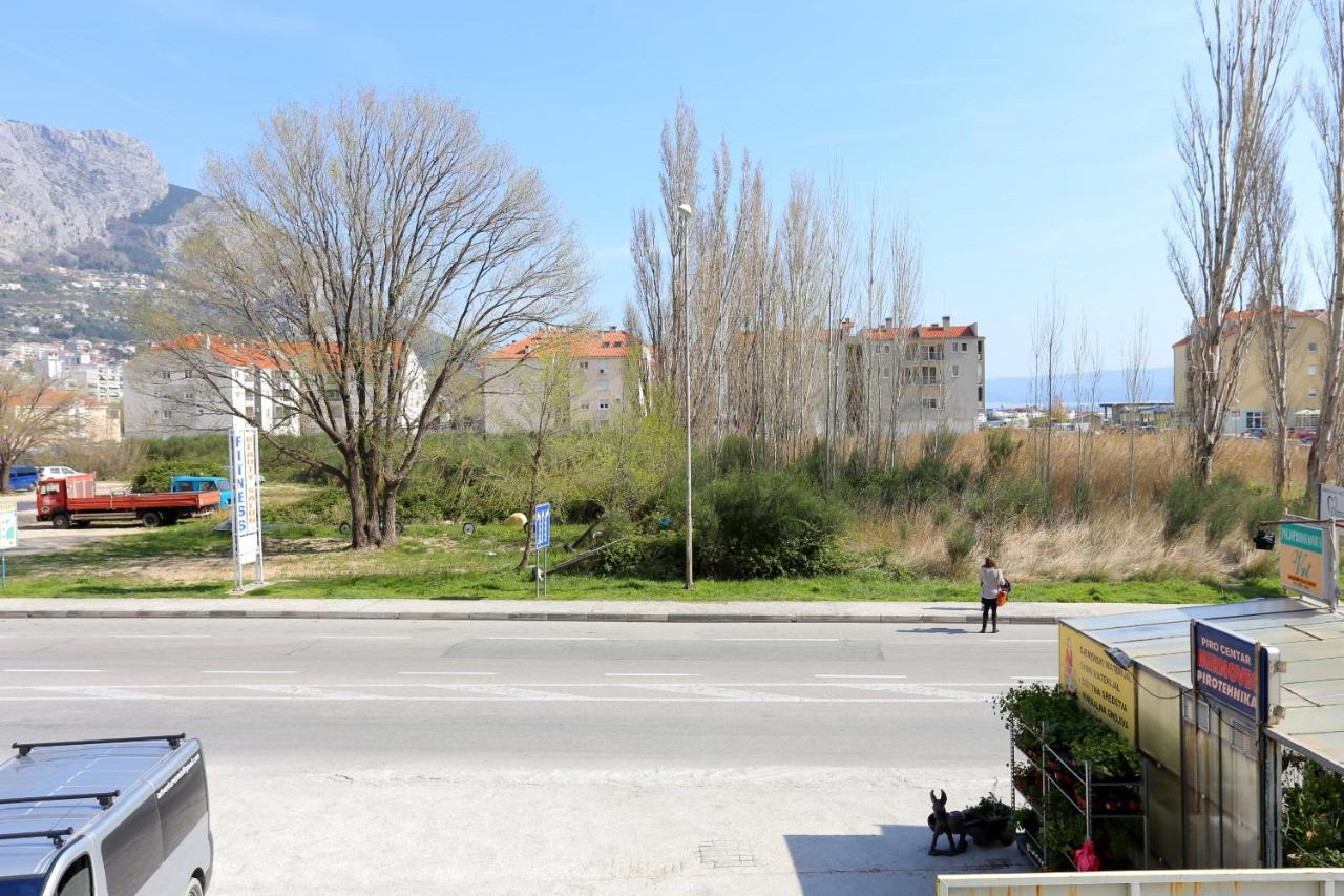 Apartments With A Parking Space Omis - 10362 외부 사진
